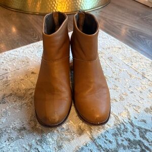 Toms Tan Leather Ankle Booties